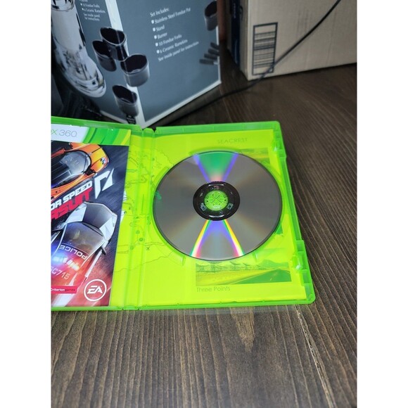 Need for Speed Hot Pursuit for Xbox 360 (and Xbox One) - Manual Included - Picture 5 of 5
